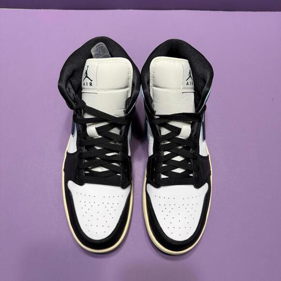 Nike Air Jordan 1 Mid SE White Black L Dew Retro FQ7818-100 12 Women / 10.5 Men - Picture 4 of 7